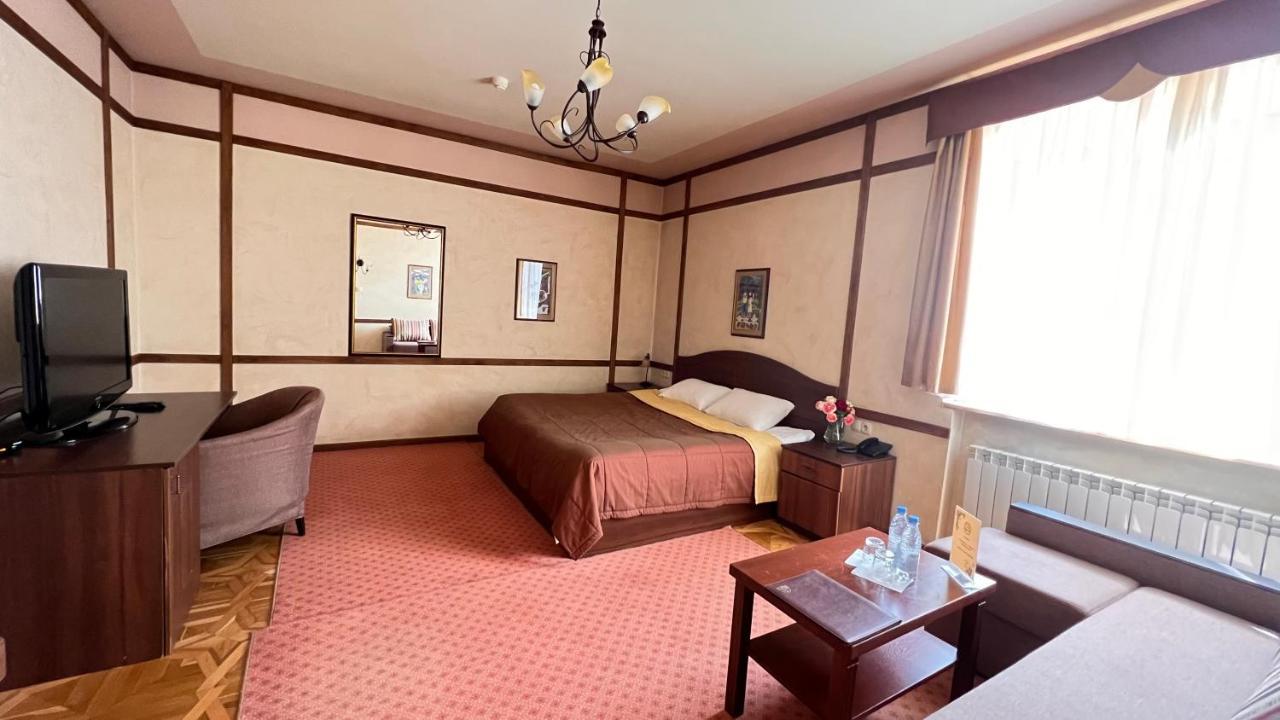 Hotel Complex Bahus Uzhhorod Luaran gambar